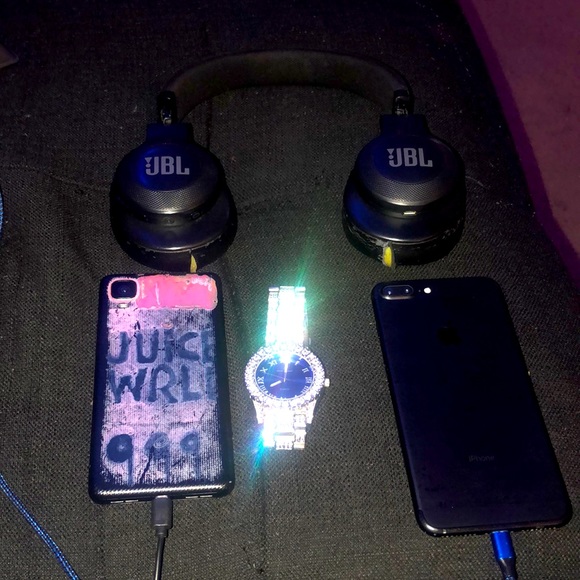 Package(150 dollars) 2 phones(android iPhone) iced watch and wireless headphones